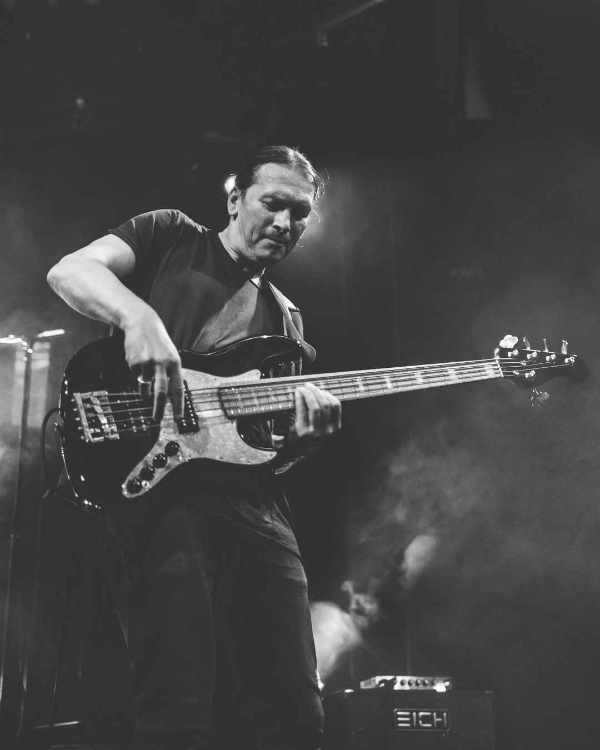 Steffen Knauss Bass Solo Live