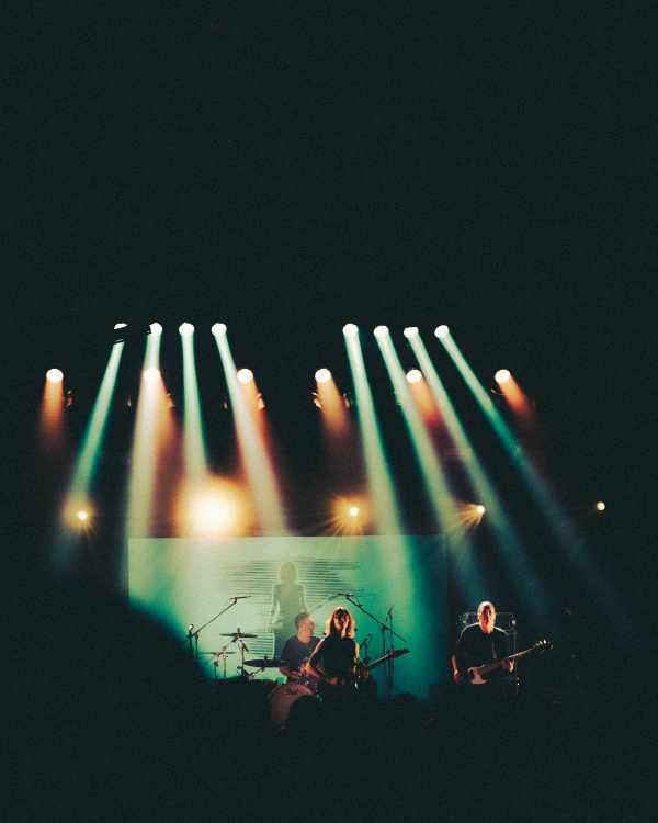 Yasi Hofer Open Air Bassist Steffen Knauss